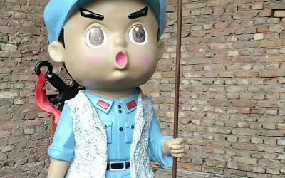 玻璃鋼彩繪廣場景區人物雕塑戶外擺件裝飾品小紅軍雕塑