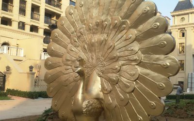 景區大型玻璃鋼仿銅孔雀雕塑