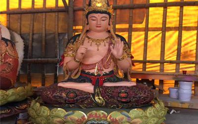 景區(qū)玻璃鋼大型景觀彩繪三圣佛雕塑