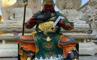 玻璃鋼彩繪戶外大型佛像看書的關公雕塑