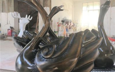 小區別墅玻璃鋼仿銅創意天鵝雕塑