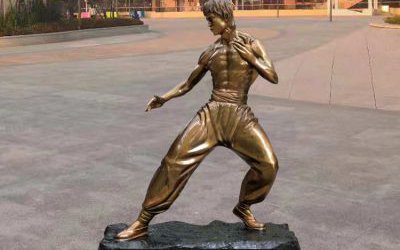 景區街邊功夫之王李小龍玻璃鋼仿銅鍍金雕塑