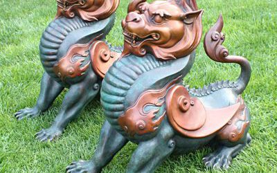 戶外草坪玻璃鋼彩繪動物貔貅雕塑