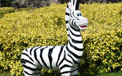 動物園玻璃鋼卡通動物斑馬雕塑