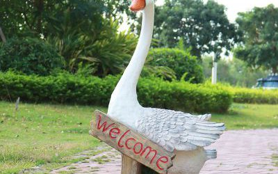 公園玻璃鋼仿真動(dòng)物天鵝雕塑