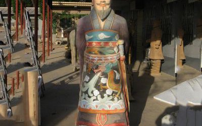 景區玻璃鋼彩繪秦始皇塑像