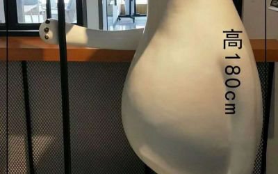 咖啡店門口擺放創(chuàng)意玻璃鋼卡通熊雕塑